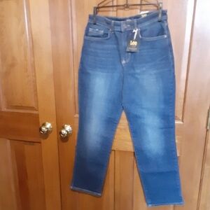 Lee Relaxed Fit Straight Leg High Rise Ankle Jean